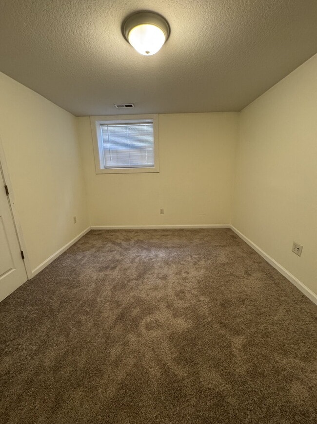 Building Photo - 1416 Highland Ave