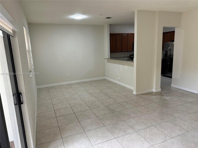 Building Photo - 10620 NW 88th St