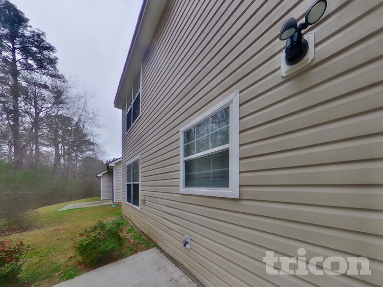 Building Photo - 4551 Derby Loop