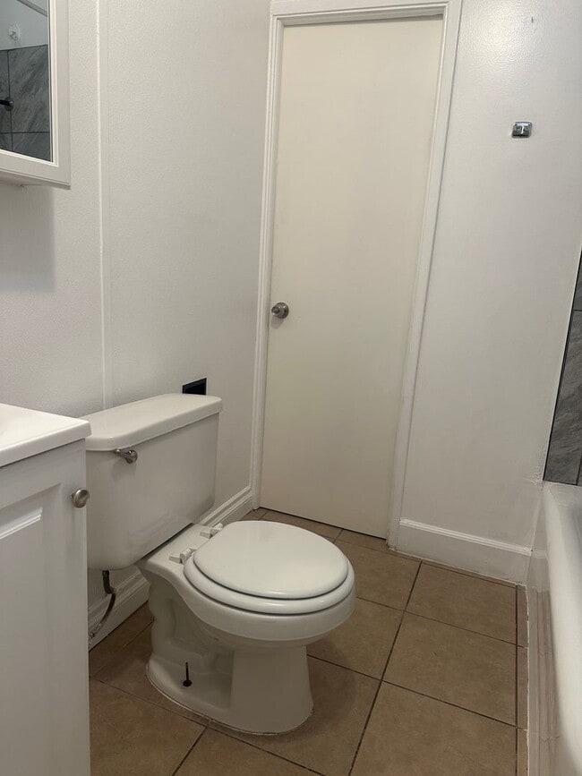 Building Photo - Charming 3-Bedroom Home with Detached Gara...