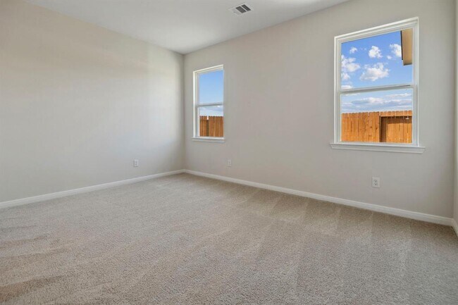 Building Photo - 16445 Blossom Grv Dr