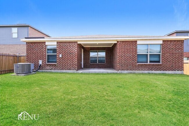 Building Photo - 1934 Delta Downs Dr