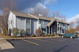 Entry - Rosemont Apartments