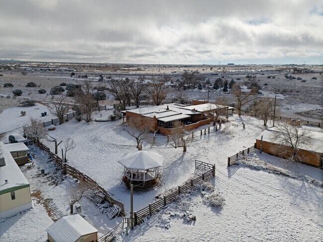 Building Photo - 27633 W Frontage Rd