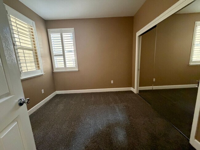 Building Photo - 3122 Mowbray Way