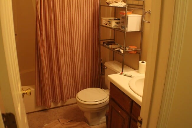 Building Photo - 2 Bed 2.5 Bath Condo