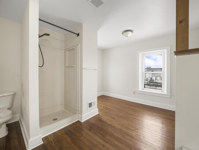 Building Photo - Charming 3-Bedroom Single-Family Home with Wrap-Around Porch & Private Fenced Yard