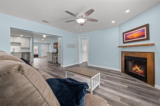 Building Photo - 2832 47th Ave S