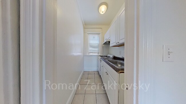 Building Photo - 1298 Commonwealth Ave