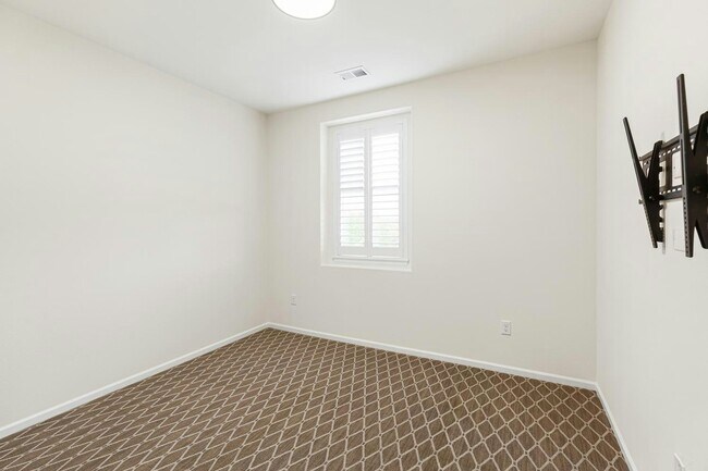 Building Photo - 3431 Cascina Cir
