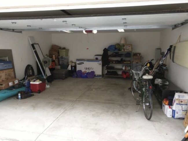Building Photo - $5,700- 2 Bedroom + Office / 3 Bath GORGEOUS-Bayview Town Home