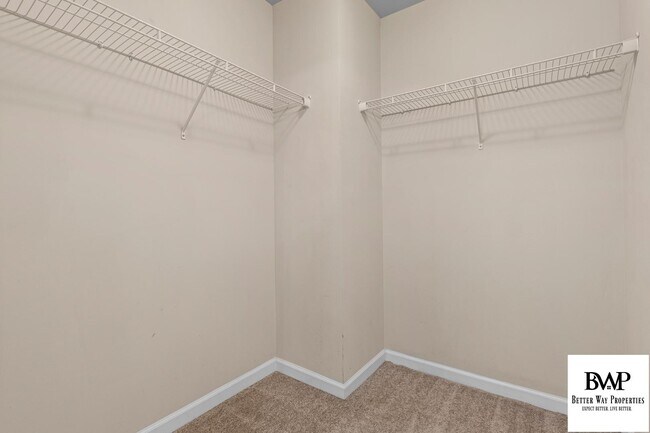 Building Photo - 11 Belhaven Dr