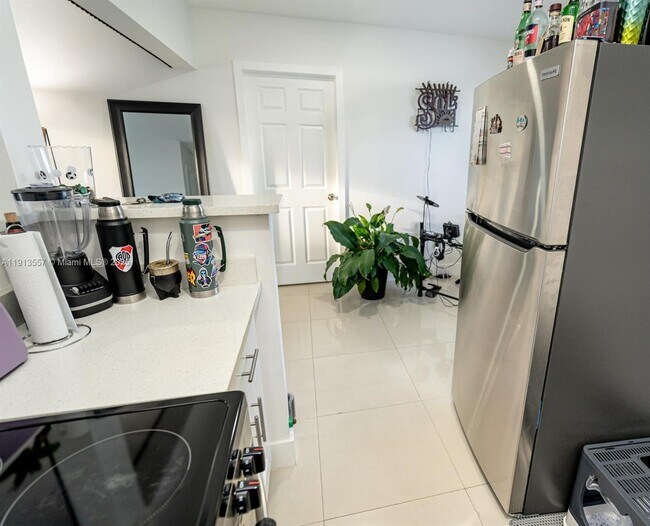 Building Photo - 2388 NE 173rd St