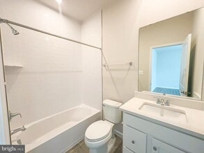 Building Photo - 3455 St Robin Ln