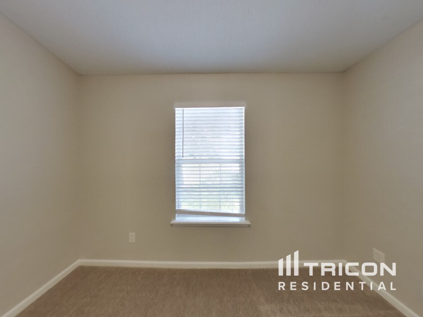 Building Photo - 892 Bonaparte Landing Ct