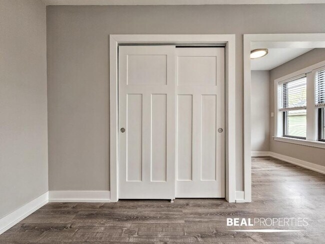 Building Photo - 0 bedroom in CHICAGO IL 60640
