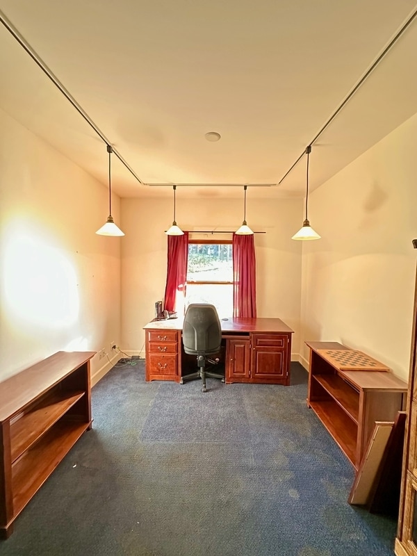 Building Photo - 10978 Squirrel Creek Rd