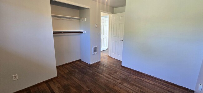 Building Photo - Spacious 3 Bedroom Home in North Corvallis