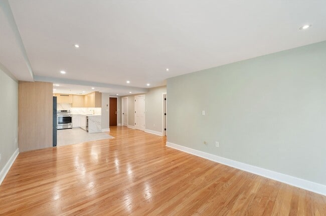 Building Photo - 75 Cambridge Pkwy