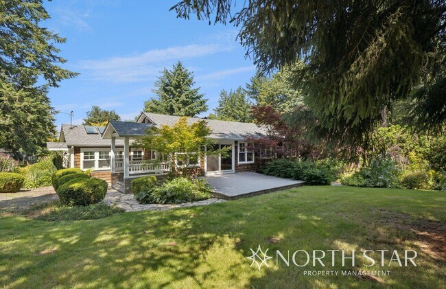Building Photo - A Private Paradise Near Downtown
