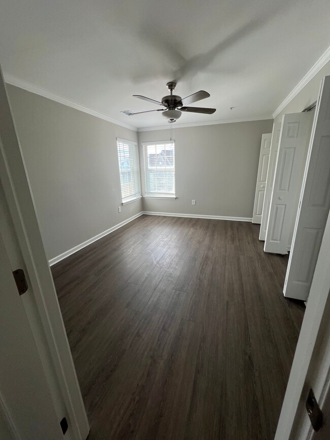 Building Photo - 305 Rain Water Way