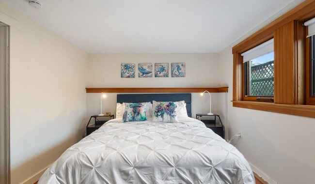 Building Photo - 173 Aloha St