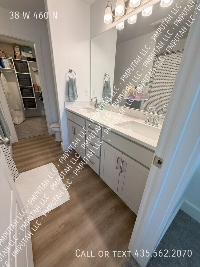 Building Photo - 38 W 460 N