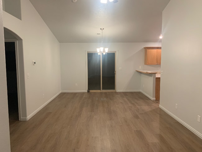 Building Photo - 1049 Manchester Ct