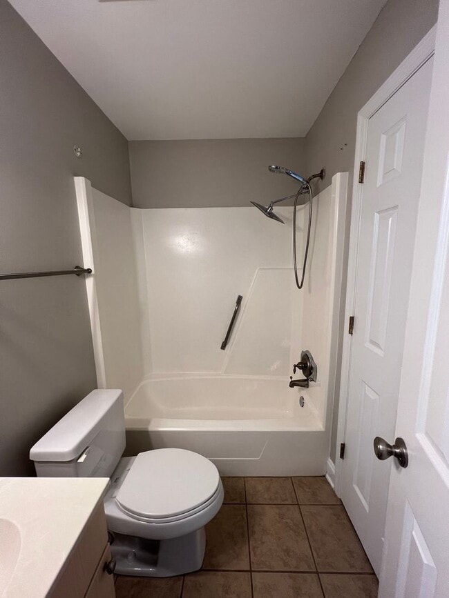 Building Photo - 2 bed / 2 bath townhome in Pelican Cove