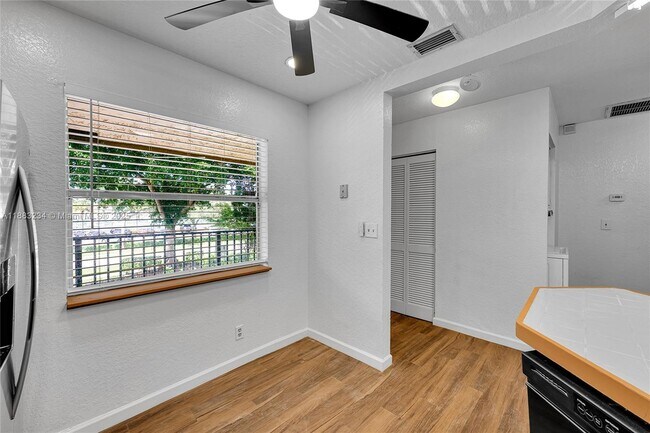 Building Photo - 9158 NW 40th St