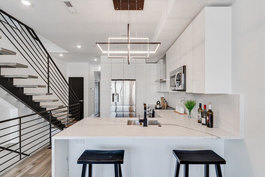 Building Photo - 2603 E Boston St