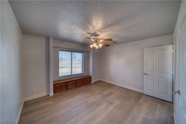 Building Photo - 3000 Pebble Beach Ave