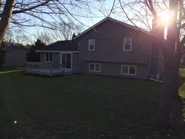 Building Photo - 4 Bedroom 3 Bath home available in Rockford