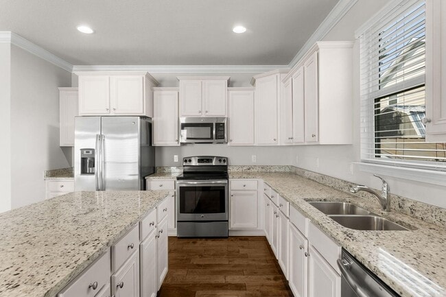 Building Photo - 163 Mosaic Oaks Cir