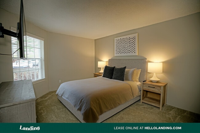 Building Photo - 801 Cahaba Forest Cove