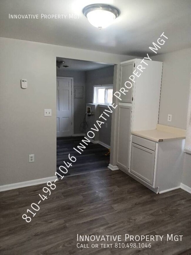 Building Photo - 2532 Lavelle Rd