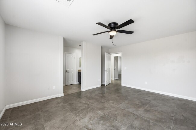 Building Photo - 1330 S 121st Dr
