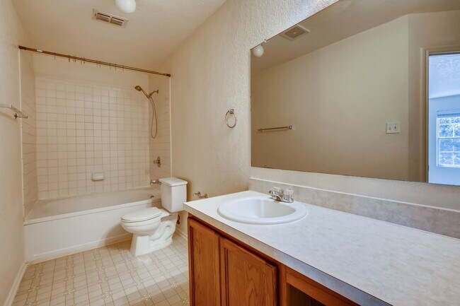 Building Photo - Lawn Care Included! $250.00 Off your 1st Full Months rent!