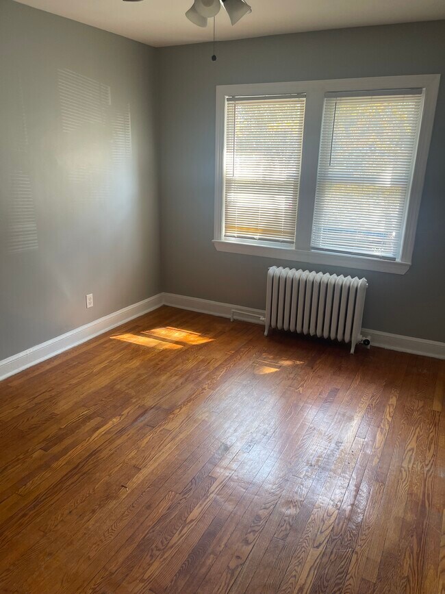 Building Photo - 4812 New Hampshire Ave NW