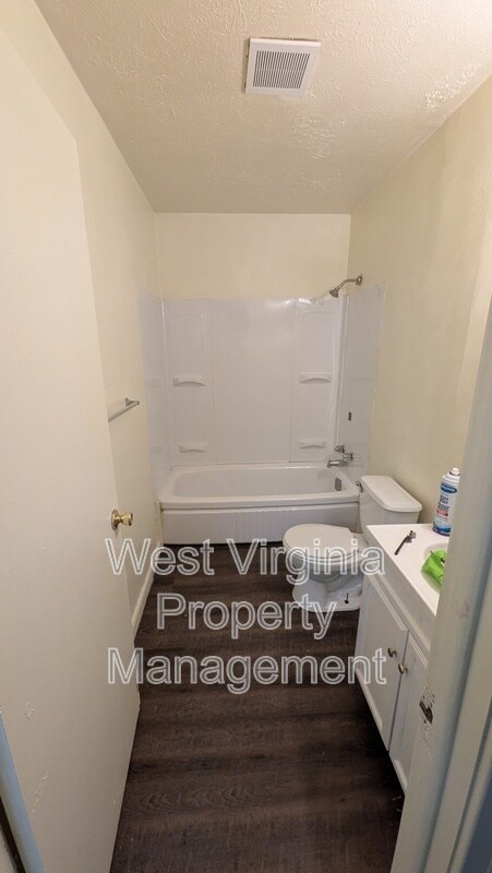 Building Photo - 1117 24th St