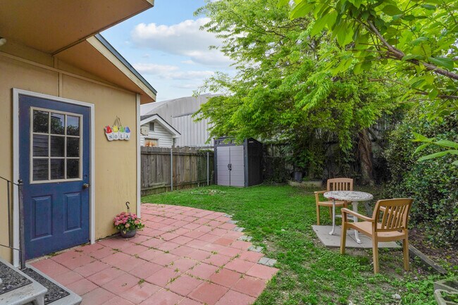 Building Photo - 131 Brooklyn Ave