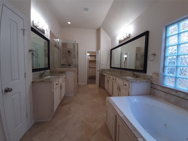 Building Photo - 1422 Upland Orchard Dr