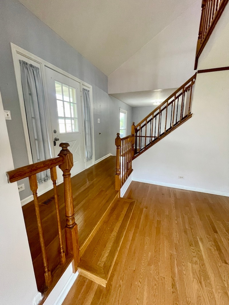 Building Photo - 2670 College Hill Cir