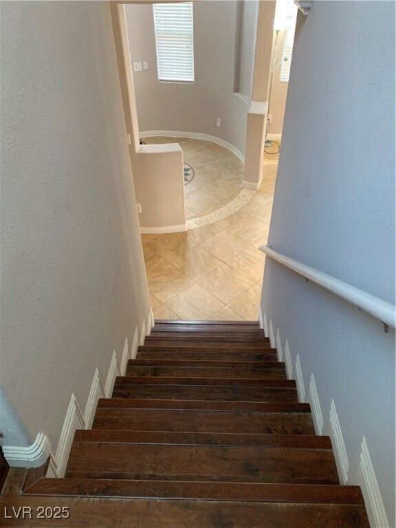 Building Photo - 9024 Semillon St