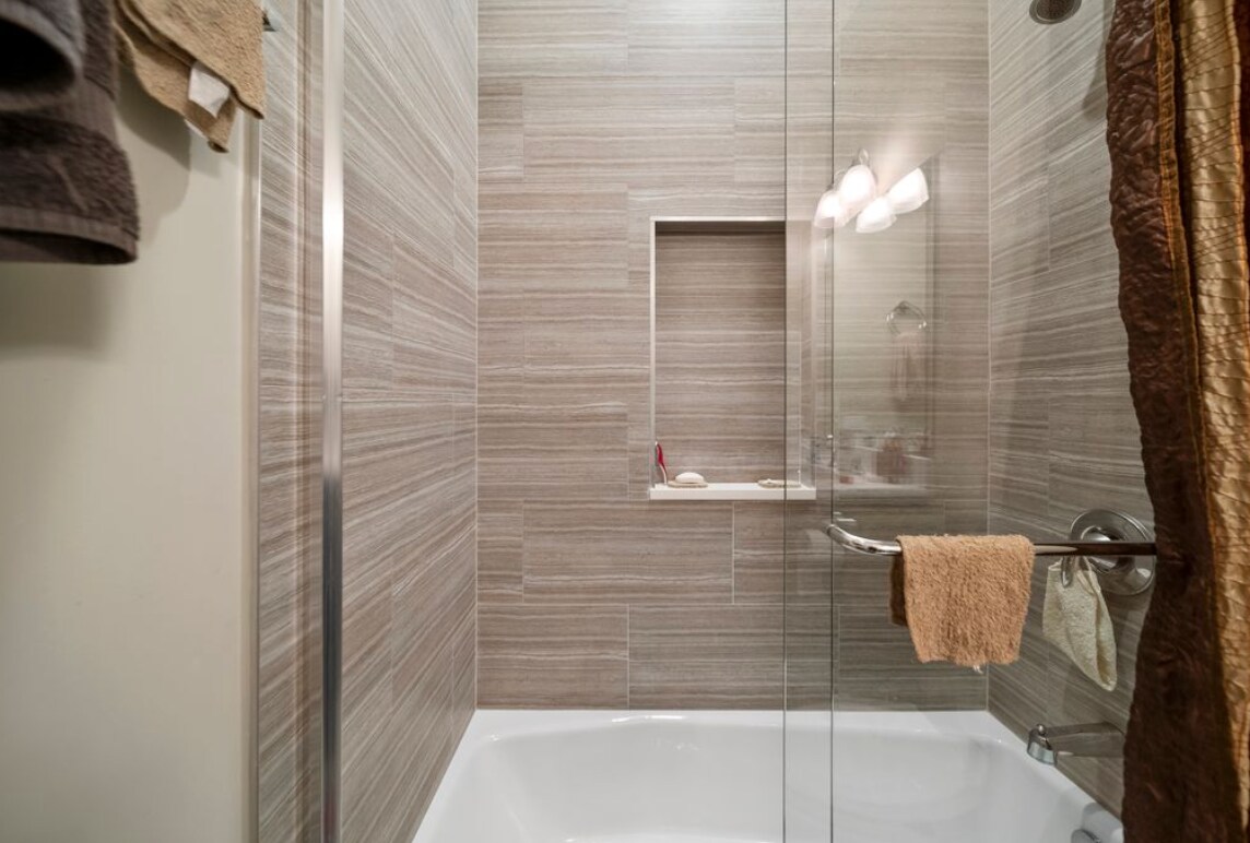 Building Photo - 3336 W Irving Park Rd