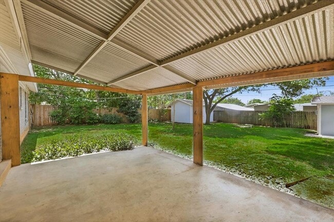 Building Photo - 3211 John Campbells Trail