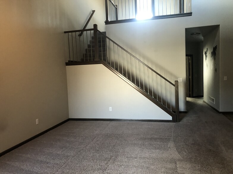 Building Photo - 5819 S Bounty Pl