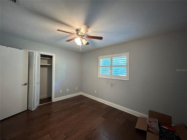 Building Photo - 608 SW 80th Blvd