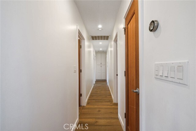 Building Photo - 6615 Farralone Ave