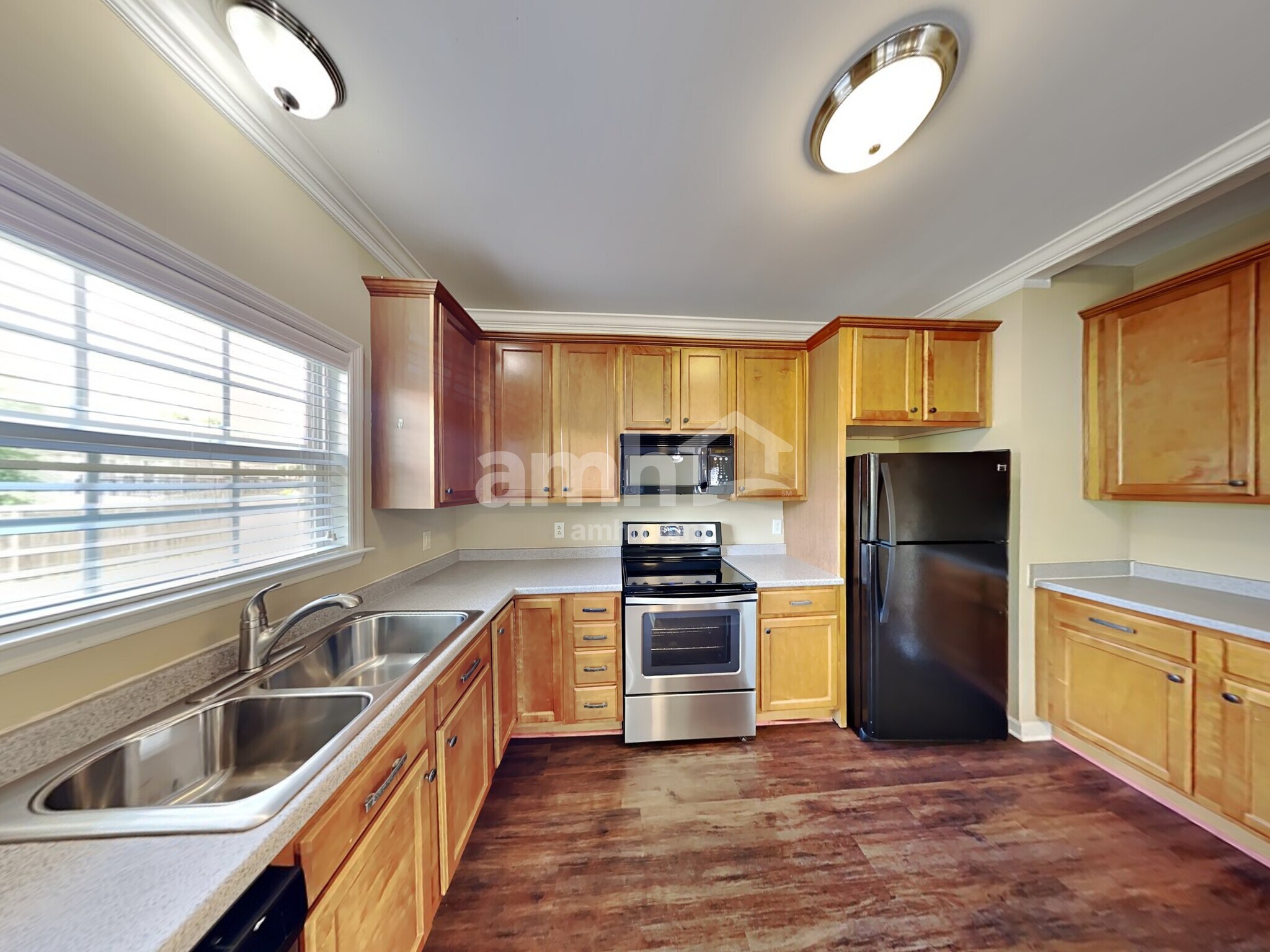 Building Photo - 3434 Wellington Pl